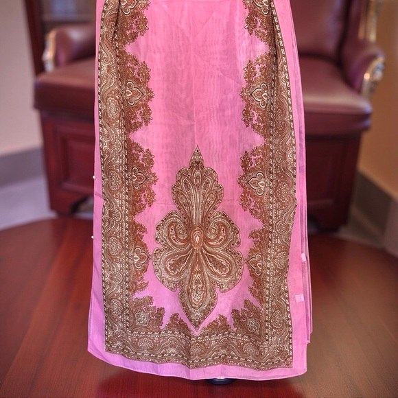 Lightweight Chiffon Shawl Scarf Jacquard Beach Cover-Up - Picture 3 of 10